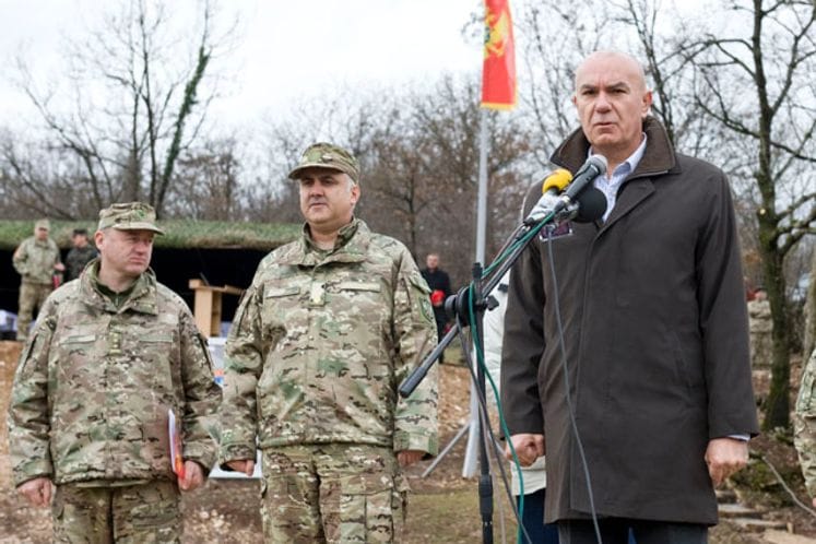 Govor ministra odbrane Bora Vučinića povodom Dana viskoih zvanica na vježbi ,,Odlučan korak 01"