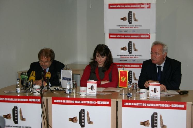 Otpočela kampanje"16 dana aktivizma za borbu protiv nasilja nad ženama”