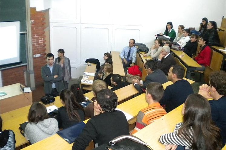 Održana prezentacija Ministrstva uređenja prostora I zaštite životne sredine namjenjena studentima Prirodno matematičkog i Metalurško- tehnološkog fakulteta u cilju popularizacije pripravničkih radnih mjesta