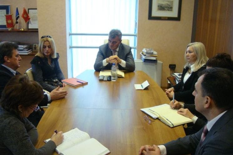 Ministar Radunović razgovarao sa hrvatskim ekspertima za transplantaciju organa prof. Matem Majerovićem i dr Jasnom Stojić-Brezak