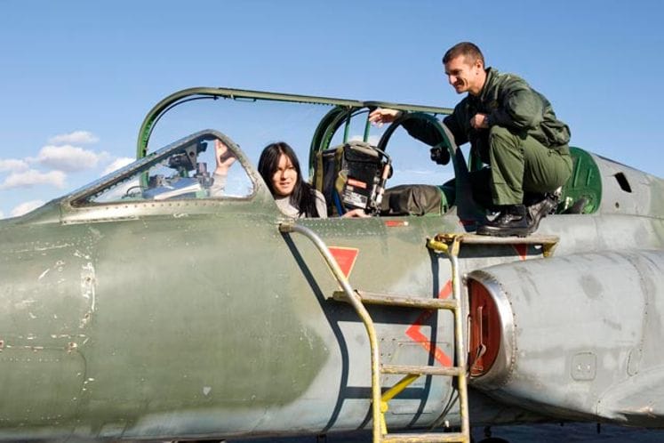 Studenti Fakulteta za državne i evropske studije posjetili Vazduhoplovnu bazu VCG