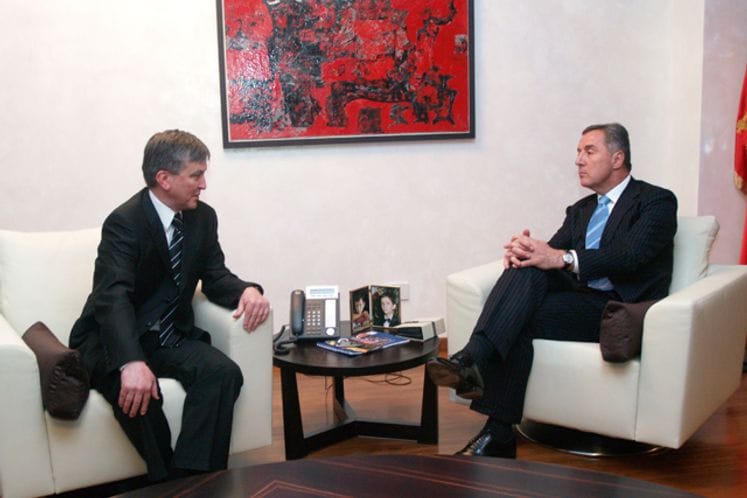 Predsjednik Vlade Crne Gore Milo Đukanović primio novoimenovanog ambasadora Crne Gore u Ujedinjenim nacijama u Njujorku Milorada Šćepanovića