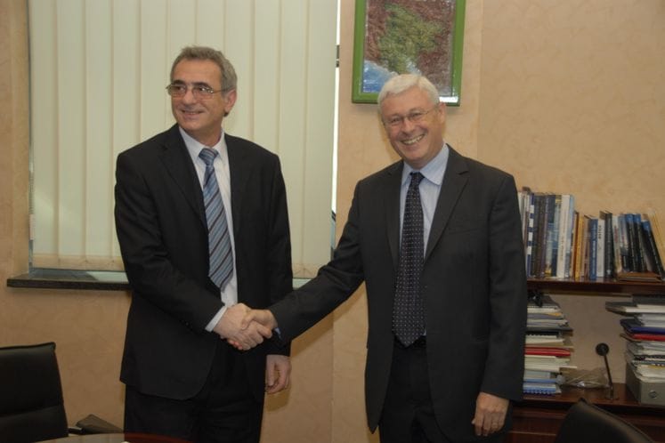 Ministar saobraćaja dr Andrija Lompar primio je danas ambasadora Izraela u Srbiji, g-dina Artura Kola.