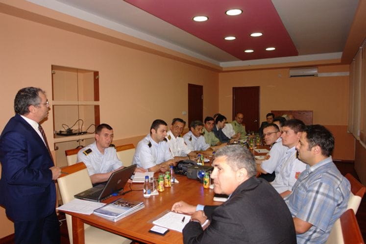 Predstavnici izraleskih kompanija za proizvodnju vojne opreme ,,Israeli Military Industries“ i ,,Aeronautics“ održali prezentaciju u Ministarstvu odbrane