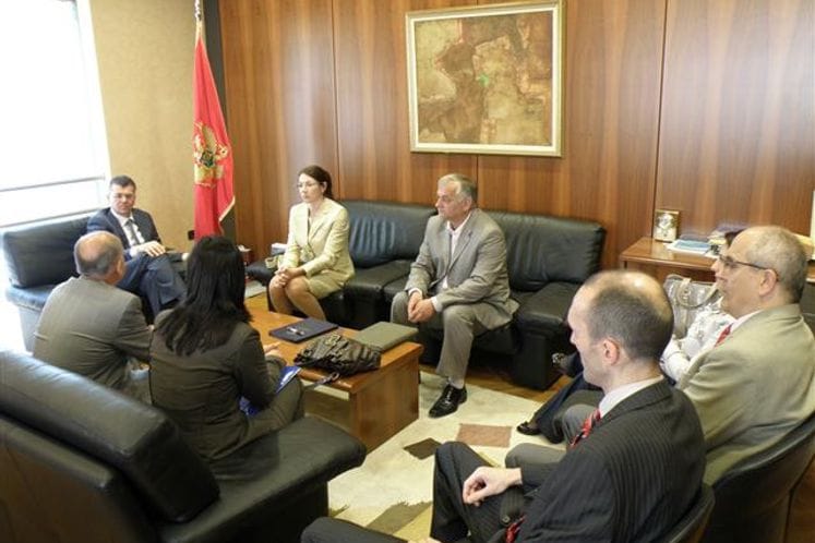 Saopštenje: Potpisan sporazum o realizaciji projekta Smanjenje emisija per-fluoro-ugljovodonika u Kombinatu aluminjuma Podgorica