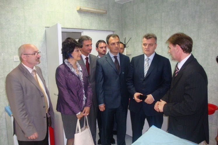 Ministar Radunović obišao adaptirane prostorije Hitne medicinske pomoći u Podgorici