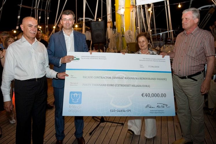 Dobrotvorni koktel održan je sinoć na školskom brodu „Jadran“