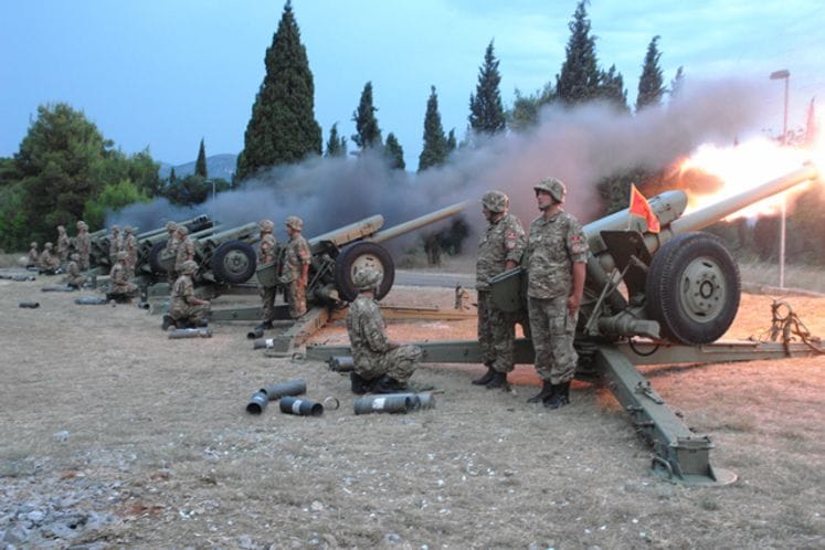 Počasna artiljerijska paljba povodom 13. jula- Dana državnosti