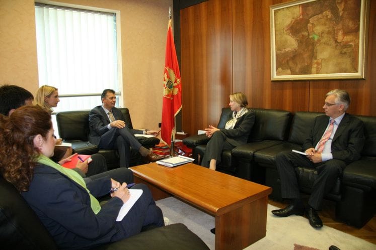 Dalje rješavanje pitanja uredjenja prostora i zaštite životne sredine uz pomoć Svjetske Banke