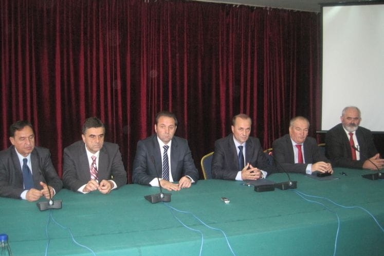 Na sjednici Socijalnog savjeta potpisan Memorandum o razumijavanju i saradnji Socijalnog savjeta Crne Gore sa Socijalno ekonomskim savetom Republike Srbije.