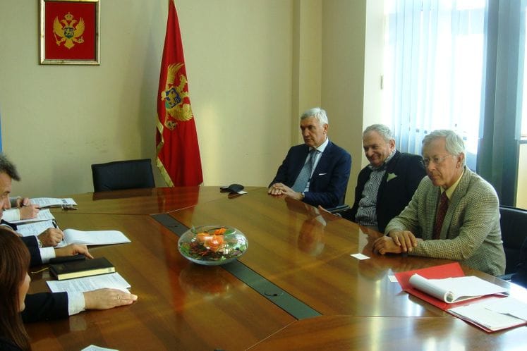 Ministar zdravlja doc.dr Miodrag Radunović razgovarao sa prof.dr Gregorom Wollenekom