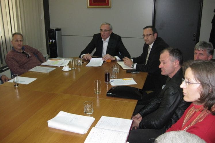 Održan sastanak ministra poljoprivrede i ruralnog razvoja Tarzana Miloševića sa udruženjima profesionalnih ribara iz Bara i Herceg Novog