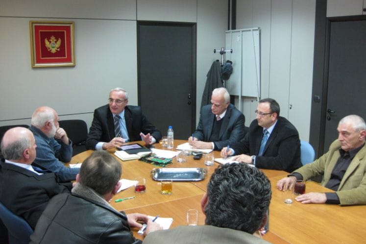 Ministar poljoprivrede i ruralnog razvoja Tarzan Milošević održao sastanak sa proizvođačima poljoprivrednih proizvoda u zaštićenom prostoru