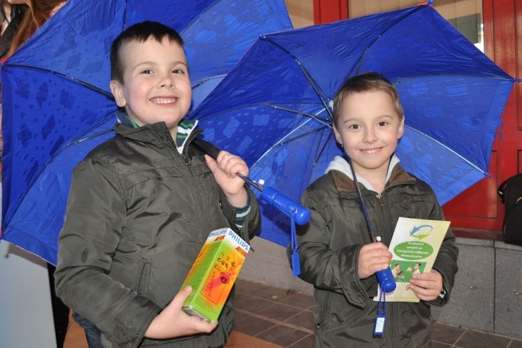 Saopštenje: Podijeljene energetski efikasne sijalice