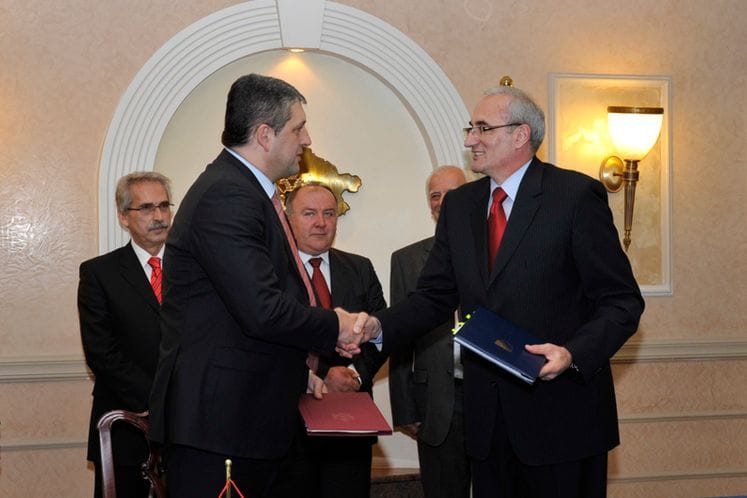 Potpisan Ugovor između Vlade Crne Gore i Savjeta ministara Bosne i Hercegovine