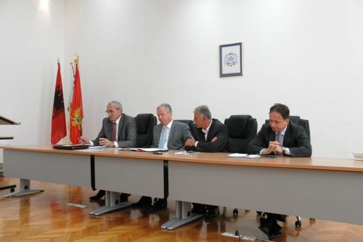 Saopštenje: Ministar Milošević prisustvovao Okruglom stolu na temu „Stanje u poljoprivredi, aktivnosti proizvodnje i otkup poljoprivrednih proizvoda na području Zete i Malesije“