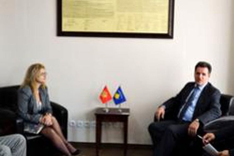 U Prištini održani pregovori delegacija Ministarstva saobraćaja i pomorstva Crne Gore i Ministarstva infrastrukture Republike Kosovo u vezi prevoza putnika i tereta u međunarodnom drumskom saobraćaju