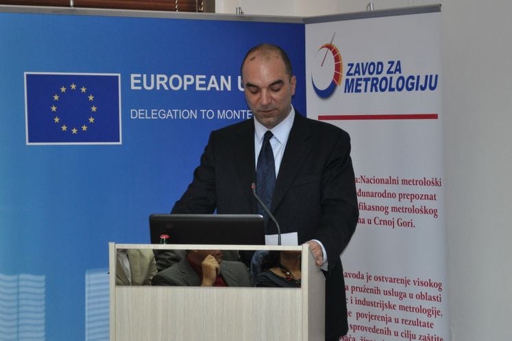 Ministar ekonomije dr Vladimir Kavarić na otvaranju novih laboratorija u Zavodu za metrologiju, Podgorica, 20. maj 2011.