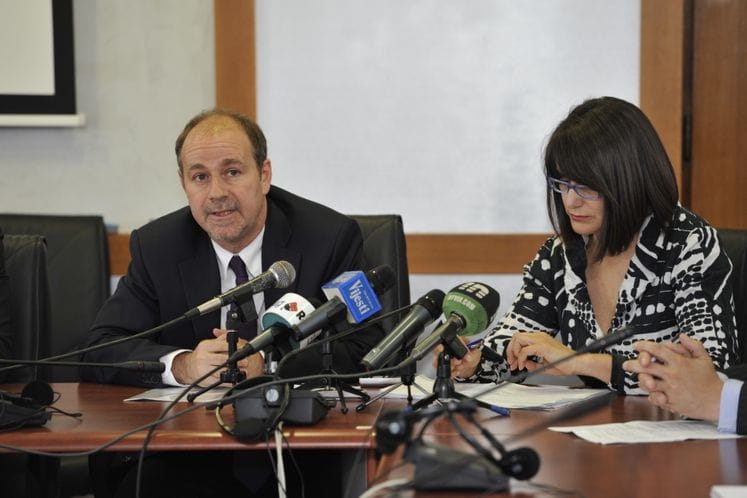 Izlaganje direktora USAID Programa efikasnog upravljanja u Crnoj Gori, Marc Lassmana, na konferenciji za medije povodom početka jednošalterskog sistema registracije preduzeća