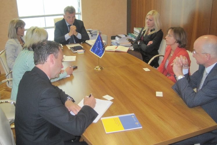 Saopštenje: Ministar zdravlja Miodrag Radunović razgovarao sa Frederikom Denekerom, zvaničnikom Evropskog centra za praćenje droga i zavisnosti od droga (EMCDDA)