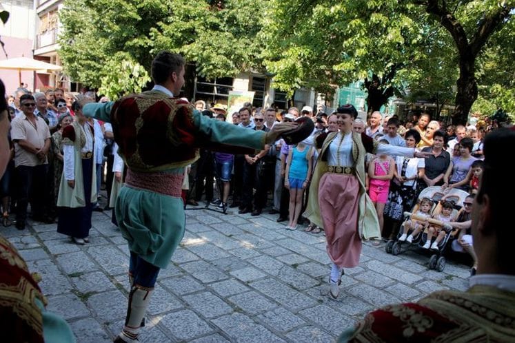 Saopštenje: Ministar poljoprivrede i ruralnog razvoja prisustvovao je 15. manifestaciji „Miris lipa i meda“ na Cetinju