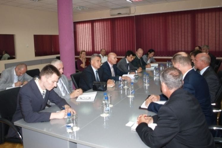 Prezentacija Rejtiona