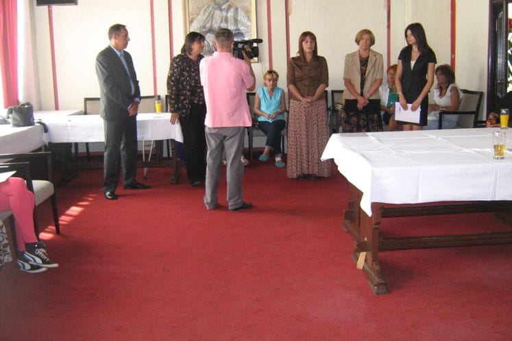 Uručeni sertifikati polaznicama obuke za korišćenje računara u Opštini Pljevlja