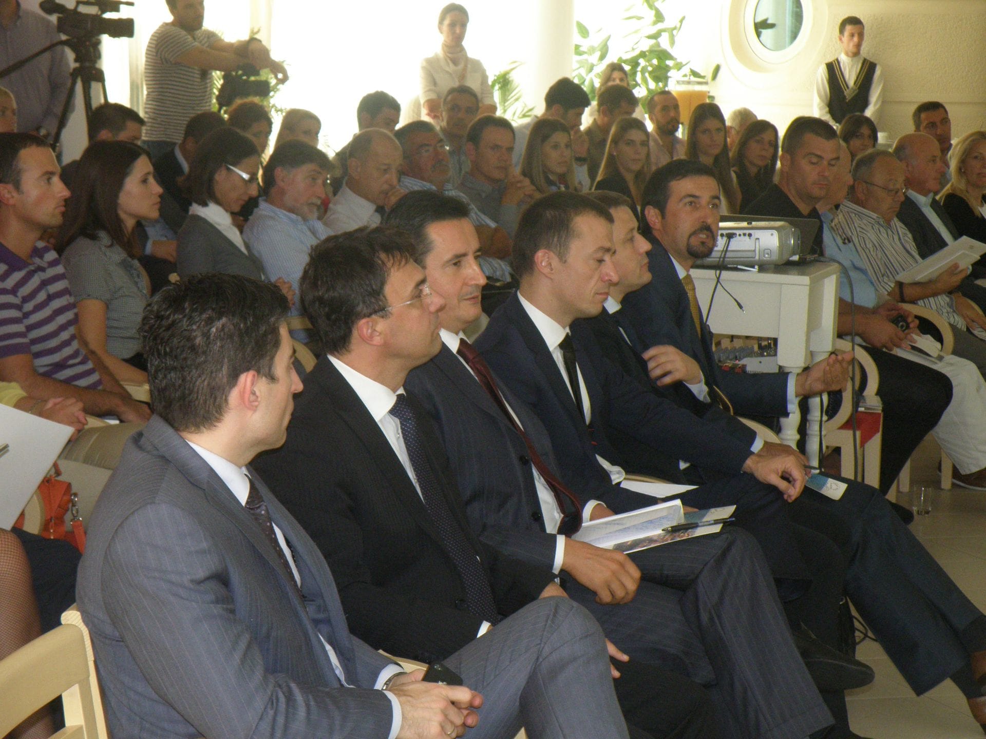 Ministarstvo održivog razvoja i turizma Ministarstvo održivog razvoja i turizma