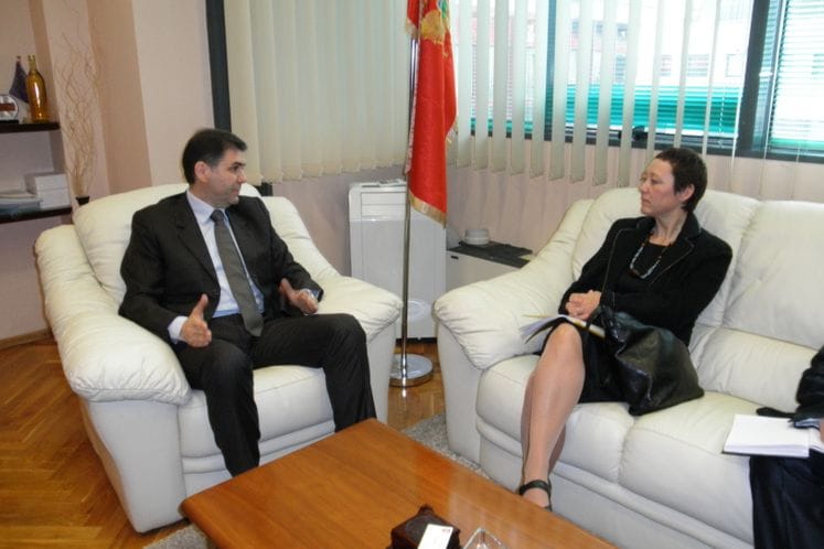 Saopštenje: Sastanak ministra poljoprivrede i ruralnog razvoja prof. dr Petar Ivanović sa ambasadorom Češke Hanom Hubačkov