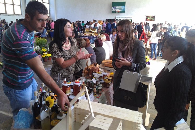 Saopštenje: Otvoren dvanaesti tradicionalni regionalni sajam u Petnjici “Dani poljoprivrednih proizvoda i domaće radinosti 2013“