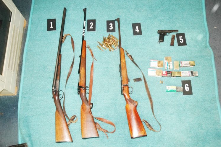 Osumnjičeni za KD nedozvoljeno držanje oružja i eksplozivnih materija