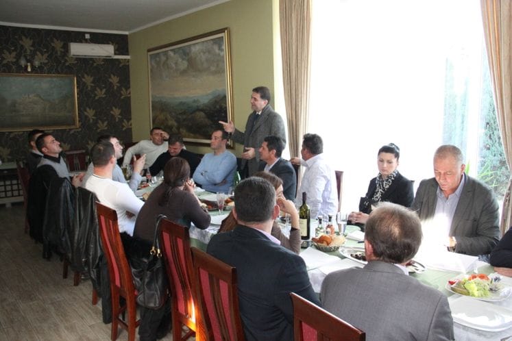 Saopštenje: Ministar Ivanović razgovarao sa korisnicima MIDAS-a