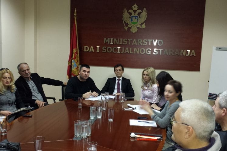 SAOPŠTENJE: Održana sjednica Savjeta za brigu o licima sa invaliditetom