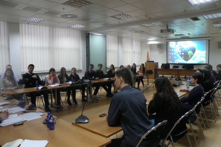 Saopštenje: Nastavak usavršavanja pripravnika