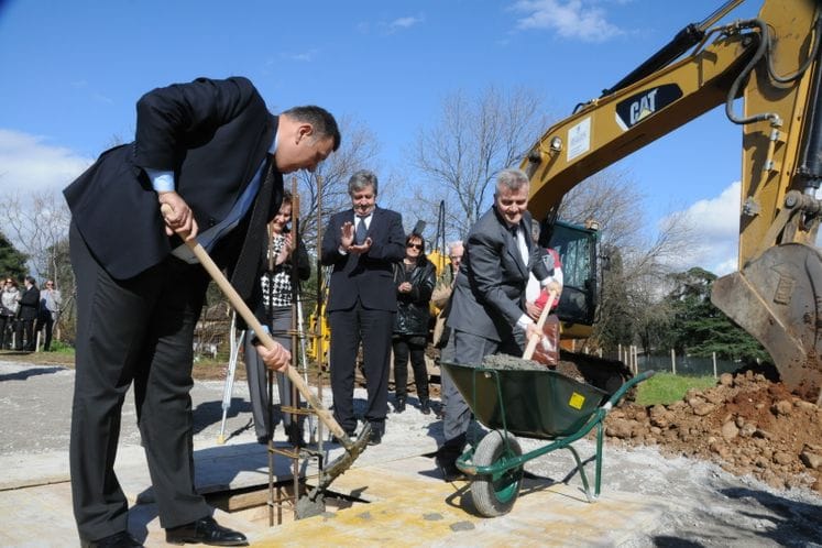 Govor ministra Radunovića na svečanosti povodom postavljanja kamena temeljca Zavoda za transfuziju krvi