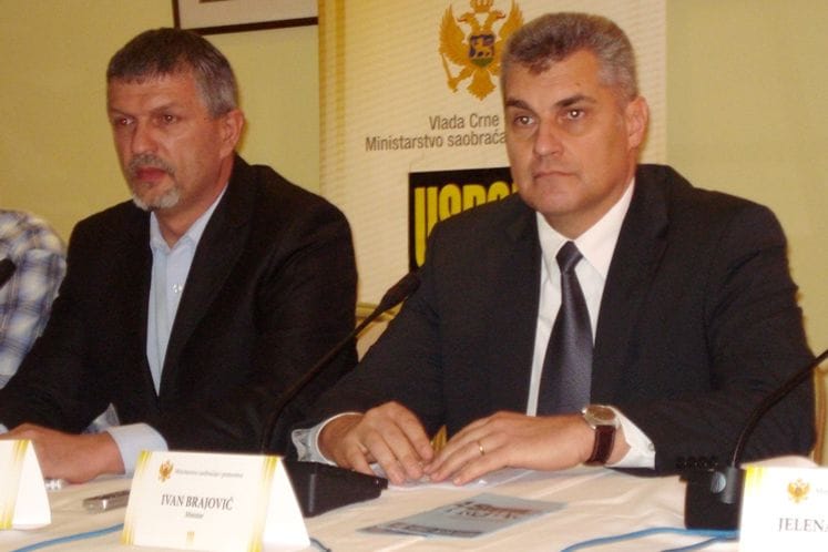 Ministar Ivan Brajović sastao se sa osnovcima u okviru projekta NVO “Alfa centar” pod nazivom “Siguran korak”