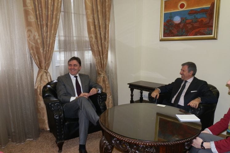 SAOPŠTENJE: Usješna saradnja Societe Generale grupe i Ministarstva finansija