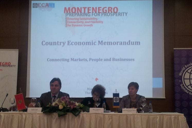 Uvodno izlaganje ministra finansija, dr Radoja Žugića