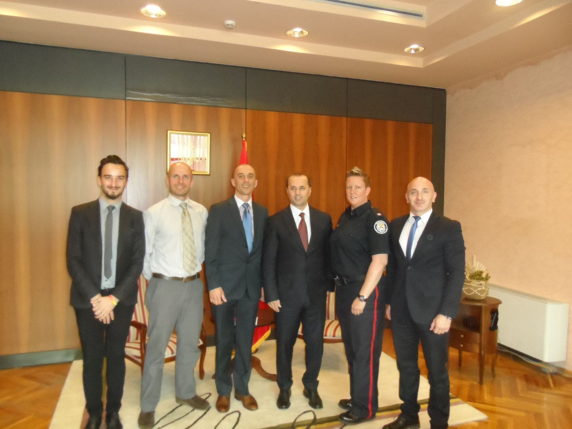 ministarstvo za ljudska i manjinska prava