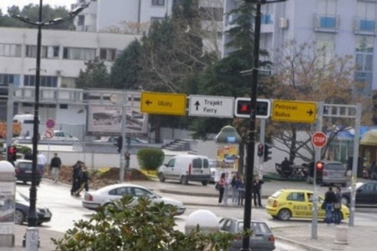 Rasvijetljeno KD razbojništvo počinjeno u Baru - osumnjičeni lišen slobode