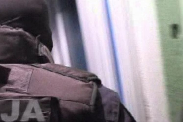 U nastavku sinhronizovane akcije policija Crne Gore i Srbije dva lica lišena slobode