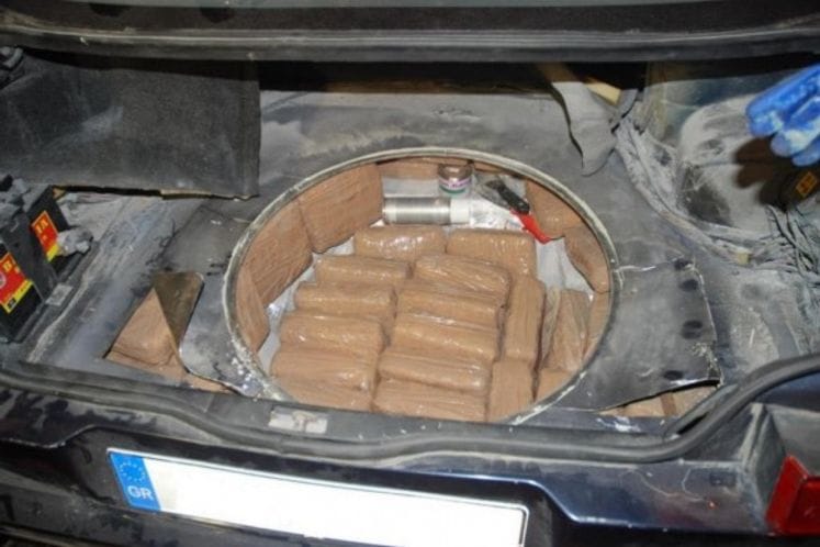 Policijski i carinski službenici na granici otkrili oko 60 kg skanka