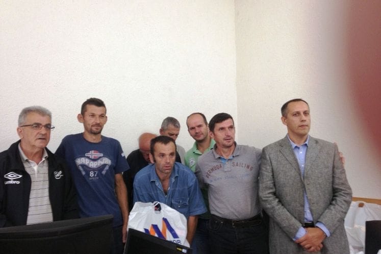 Ministarstvo za ljudska i manjinska prava dodijelilo poklon paketiće sa školskim priborom