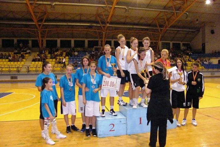 Održan VI noćni turnir u basketu "Baci drogu u koš" , koji je organizovala opština Pljevlja