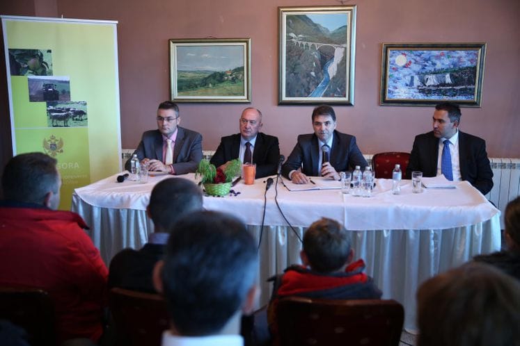 Ministar Ivanović u Pljevljima obišao Vektru i prisustvovao potpisivanju ugovora za MIDAS V