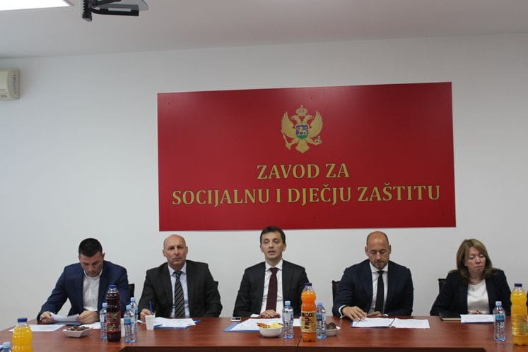 SAOPŠTENJE: Održan sastanak Upravnog odbora “Nastavak reforme sistema socijalne i dječije zaštite-Razvoj kapaciteta za pružanje usluga socijalne i dječje zaštite „