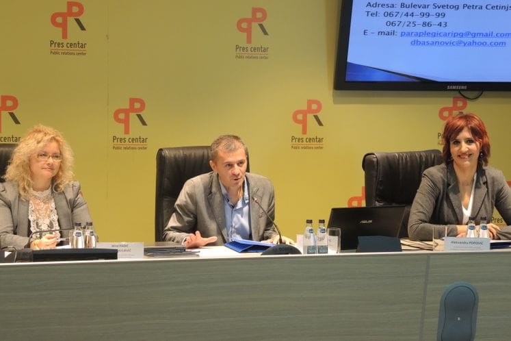 Saopštenje: održan okrugli sto "Taksi za osobe sa invaliditetom"