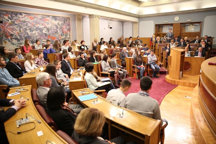 Ministar Ivanović na zasijedanju Dječijeg parlamenta istakao važnost edukacije i obrazovanja najmlađih u oblasti poljoprivrede