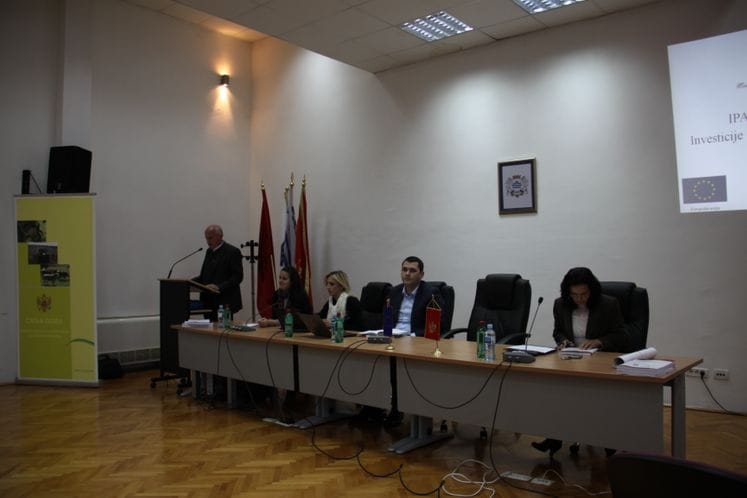 Saopštenje: Prezentaciji IPARD like projekta u Tuzima i Golubovcima prisustvovalo stotinjak proizvođača