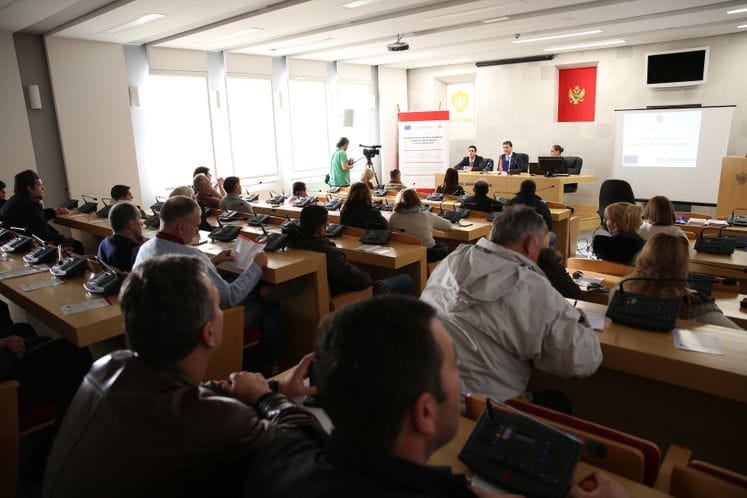 Saopštenje: Ministar Ivanović obišao poljoprivredne proizvođače na području Herceg Novog